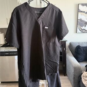 Figs Black Men's Scrub Set